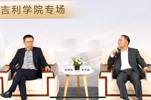 记者：佩雷茨想要加盟，拜仁正进行实质性谈判